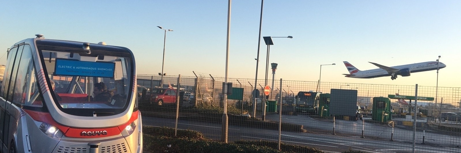 vehículos autonomos y electricos pod en heathrow