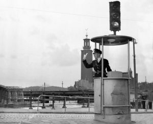 Semáforo eléctrico en las calles de Estocolmo en 1953. Semáforo eléctrico en las calles de Estocolmo en 1953.