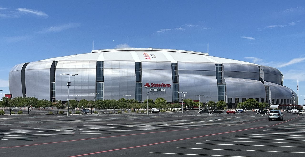 Vista exterior del State Farm Stadium